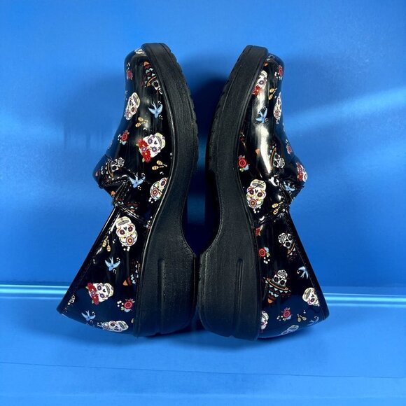 Easy Work by‎ Easy Street Non Slip Black Skeleton Clogs Women's Shoe Size 5.5 - Picture 9 of 10